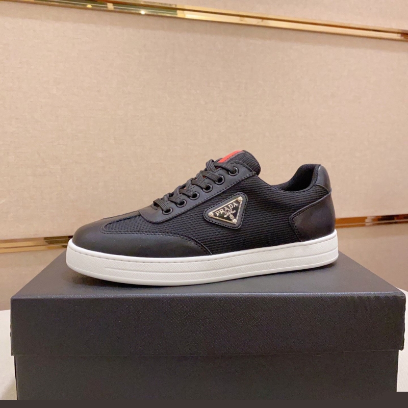 Pra*a casual shoes